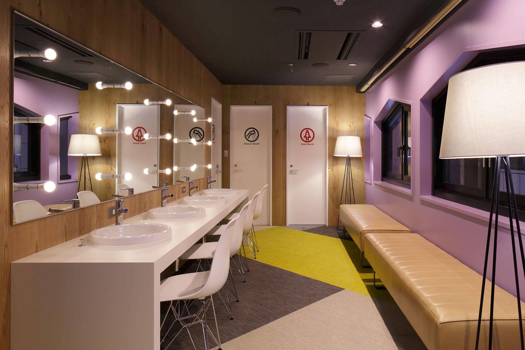 Booth Netcafe & Capsule Hotel Tokio Buitenkant foto