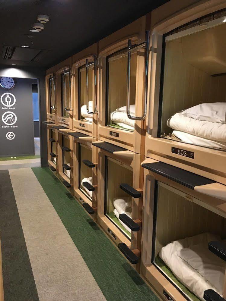 Booth Netcafe & Capsule Hotel Tokio Buitenkant foto
